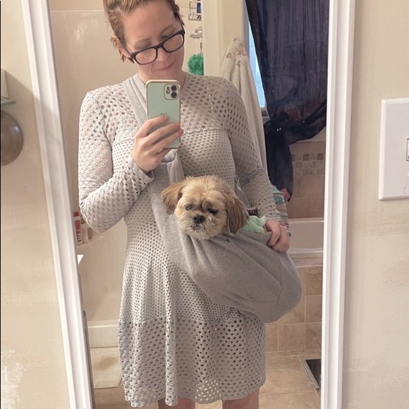 Meet your Posher, Robin! Welcome to my Closet! - Picture 2 of 15